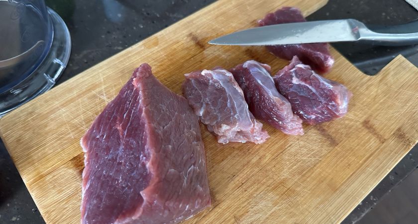 Как сделать жёсткое мясо мягким и сочным: секрет маринада от шеф-поваров Как сделать жёсткое мясо мягким и сочным: секрет маринада от шеф-поваров