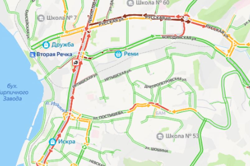 Столица ДФО встала из-за страшного ДТП: движение парализовано, водители пострадали Столица ДФО встала из-за страшного ДТП: движение парализовано, водители пострадали