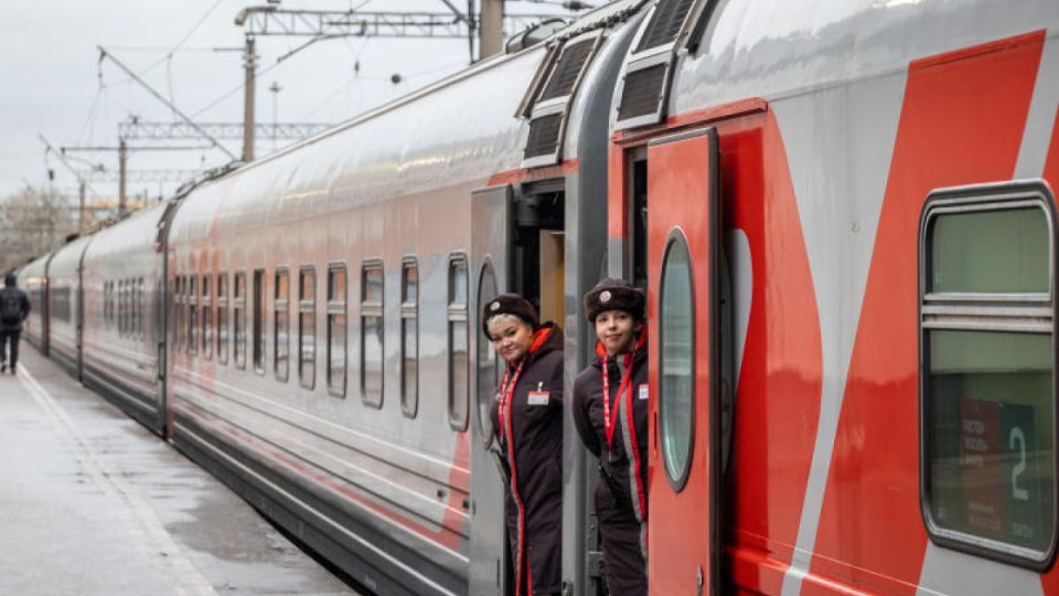 Провожающих не пускают в поезда: разбираемся в ситуации Провожающих не пускают в поезда: разбираемся в ситуации