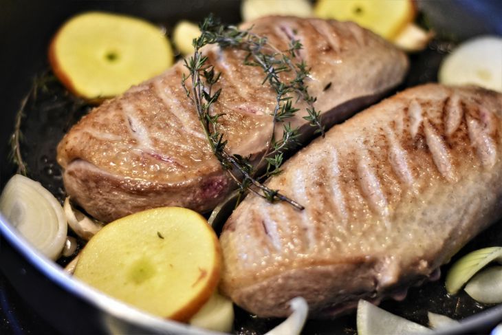 Вкусные и сытные котлеты из индейки: три оригинальных рецепта Вкусные и сытные котлеты из индейки: три оригинальных рецепта
