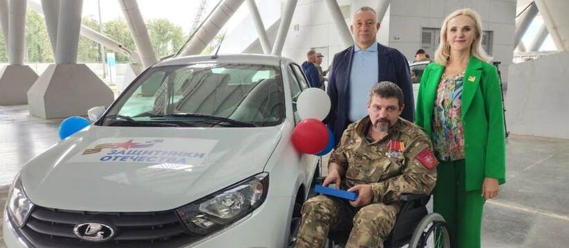 Новый старт для героев: автомобили с адаптацией для ветеранов спецоперации вручили в Самаре