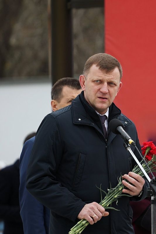 Мэр Краснодара отозвался о могилах с красными звёздами на кладбище Мэр Краснодара отозвался о могилах с красными звёздами на кладбище