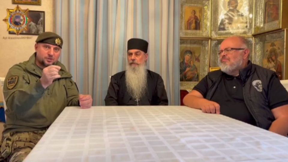 Командир спецназа находит общий язык с священником после конфликта Командир спецназа находит общий язык с священником после конфликта