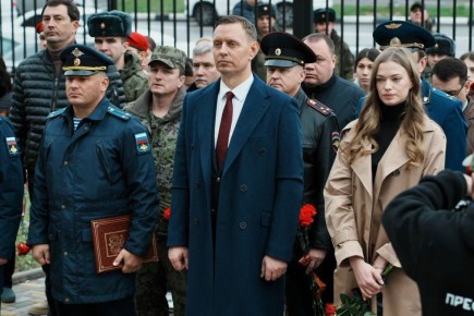 Начальник Новороссийского ЛО МВД России на транспорте принял участие в церемонии открытия мемориальной доски памяти Героя Российской Федерации гвардии полковника Андрея Владимировича Кондрашкина