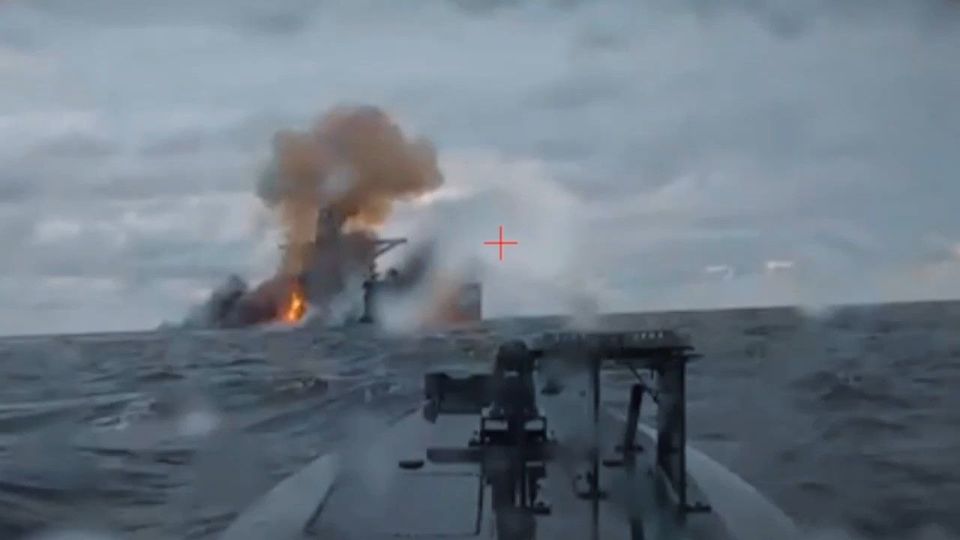 Хохлы в очередной раз атаковали БЭКами танкер в Черном море