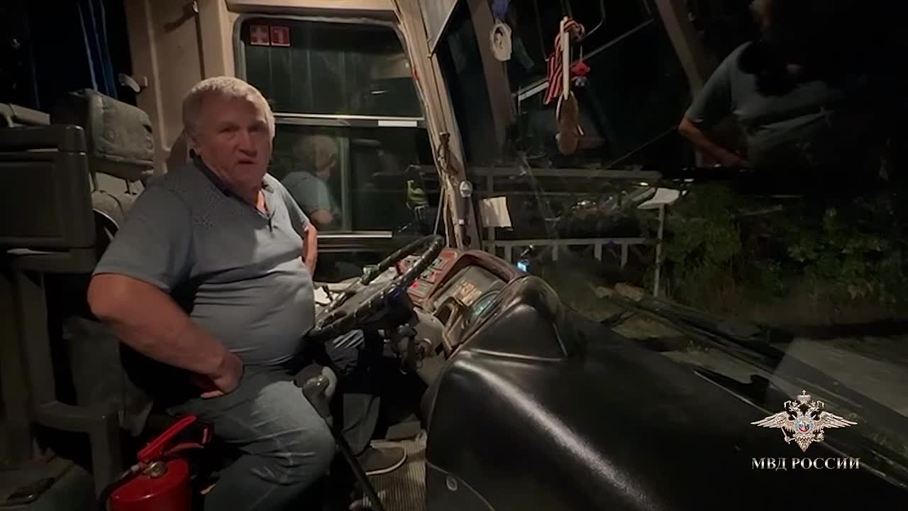 Ирина Волк: Министр внутренних дел Российской Федерации генерал полиции Российской Федерации Владимир Колокольцев наградил моих коллег из Госавтоинспекции отдела МВД России по городу Анапе старшего лейтенанта полиции Георгия...