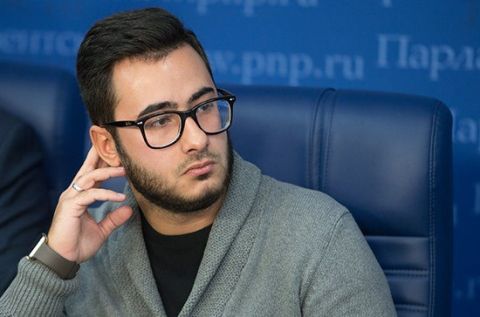 Аббас Джума: Нужно, чтобы рождение ребенка стало модным — Путин